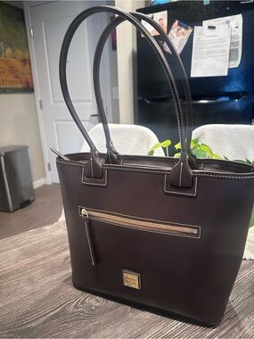 “Dooney & Bourke Quincy Zip Tote, Beacon Collection, Chocolate Brown.”